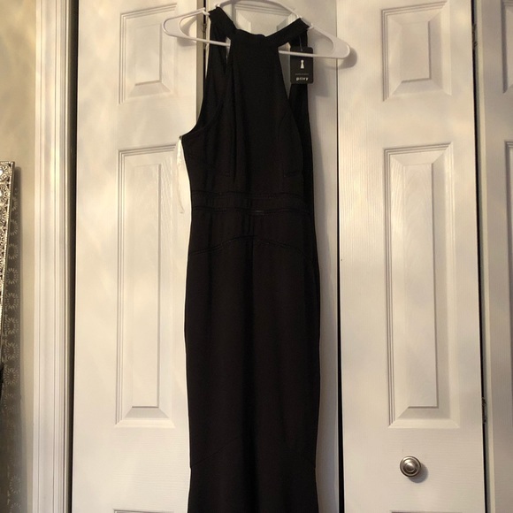 Long black dress - Picture 1 of 5